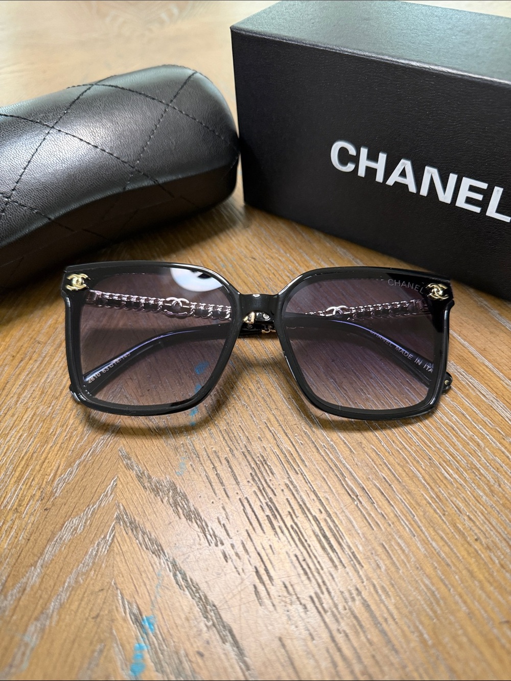 CHANEL Black & Gold Leather Square Gradient Sunglasses with Gold Logos - Picture 2 of 10